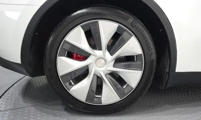Tesla Model Y 2021, 9369 км, за 25600.63 USD