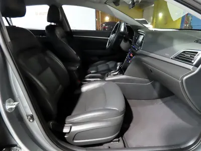 Hyundai Avante 2018, 157119 км, за 5185.77 USD - фото 11