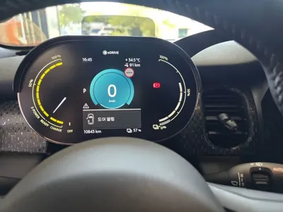 MINI Cooper 2024, 10843 км, за 19029.8 USD