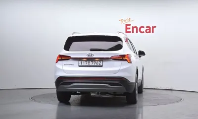 Hyundai Santafe 2023, 99351 км, за 15137.5 USD