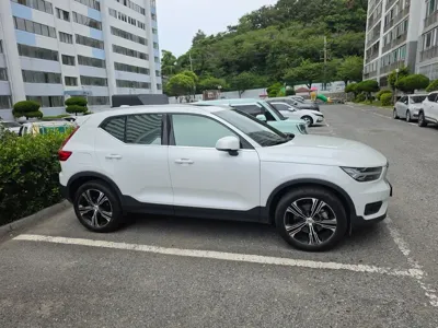 Volvo XC40 2021, 69400 км, за 16459.56 USD