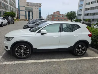 Volvo XC40 2021, 69400 км, за 16459.56 USD