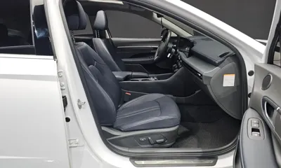 Hyundai Sonata 2024, 52096 км, за 18248.9 USD - фото 26