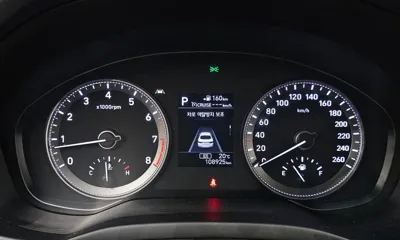 Hyundai Grandeur 2019, 108925 км, за 8467.9 USD - фото 8