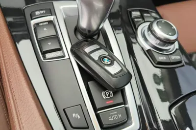 BMW 5 Series 2014, 134100 км, за 11918 USD - фото 23