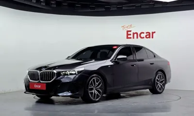 BMW 5-Series · 2024 год