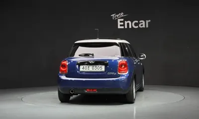 MINI Cooper 2016, 104906 км, за 4529.34 USD