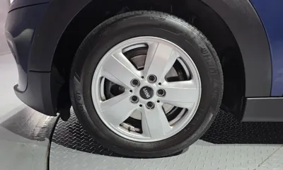 MINI Cooper 2016, 104906 км, за 4529.34 USD