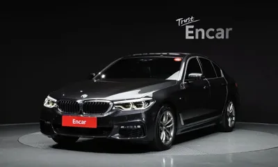 BMW 5-Series · 2018 год