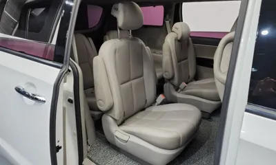 Kia Canival 2019, 155103 км, за 9117.94 USD - фото 12