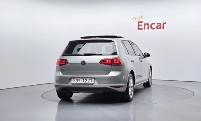 Volkswagen Golf 2013, 88254 км, за 5883.13 USD