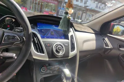 Ford Focus 2015, 104900 км, за 4899 USD - фото 12