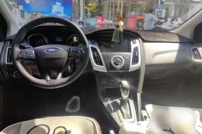 Ford Focus 2015, 104900 км, за 4899 USD - фото 18