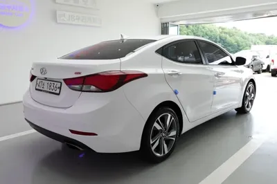 Hyundai Avante 2014, 78238 км, за 4726.27 USD