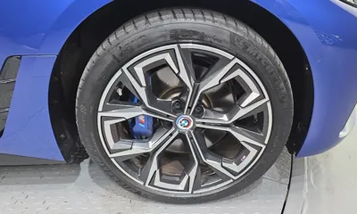 BMW i4 2024, 75792 км, за 28537.99 USD - фото 21