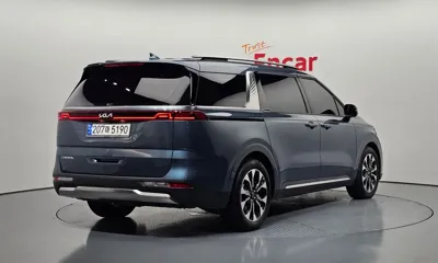 Kia Canival 2023, 16455 км, за 20152.11 USD