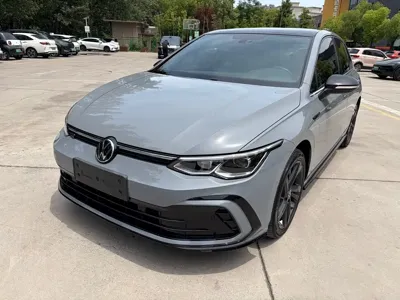 Volkswagen Golf · 2023 год