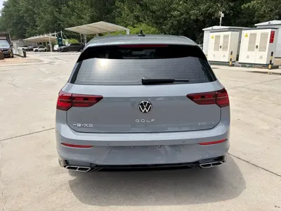 Volkswagen Golf 2023, 33000 км, за 20997.34 USD - фото 6