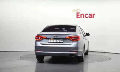 Hyundai Sonata 2015, 143221 км, за 4266.77 USD