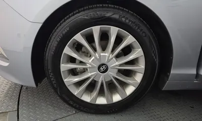 Hyundai Sonata 2015, 143221 км, за 4266.77 USD
