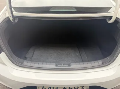 Hyundai Avante 2019, 72746 км, за 8461.14 USD - фото 9