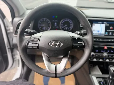 Hyundai Avante 2019, 72746 км, за 8461.14 USD - фото 13
