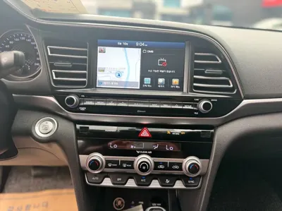 Hyundai Avante 2019, 72746 км, за 8461.14 USD - фото 15
