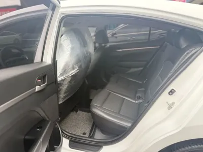 Hyundai Avante 2019, 72746 км, за 8461.14 USD - фото 18