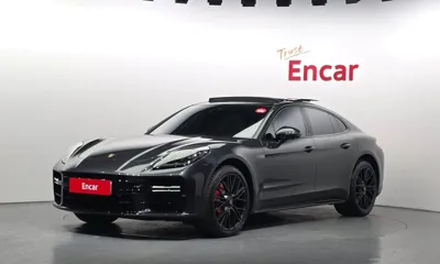 Porsche Panamera · 2025 год