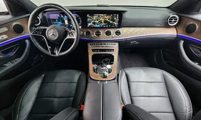 Mercedes-Benz E-Class 2023, 49767 км, за 27887.92 USD - фото 7