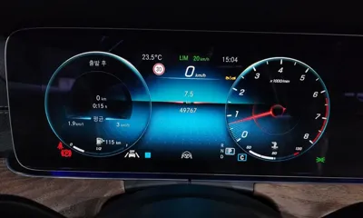 Mercedes-Benz E-Class 2023, 49767 км, за 27887.92 USD - фото 8
