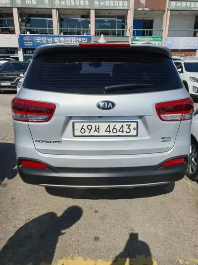 Kia Sorento 2017, 69152 км, за 10174.61 USD