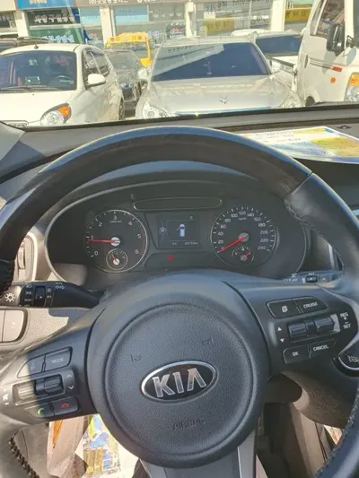 Kia Sorento 2017, 69152 км, за 10174.61 USD - фото 11