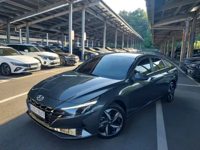 Hyundai Avante · 2022 год