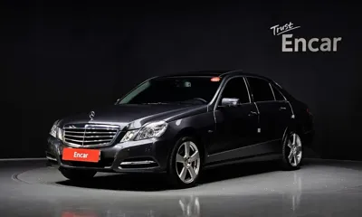 Mercedes-Benz E-Class · 2012 год