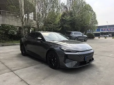 Changan UNI-V 2024, 9000 км, за 10123.41 USD