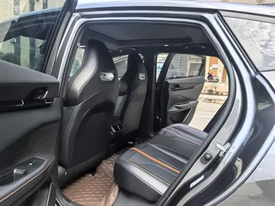Changan UNI-V 2024, 9000 км, за 10123.41 USD - фото 8