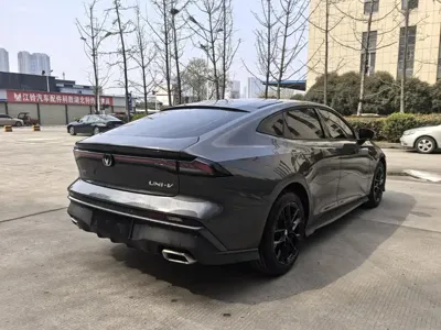 Changan UNI-V 2024, 9000 км, за 10123.41 USD - фото 9