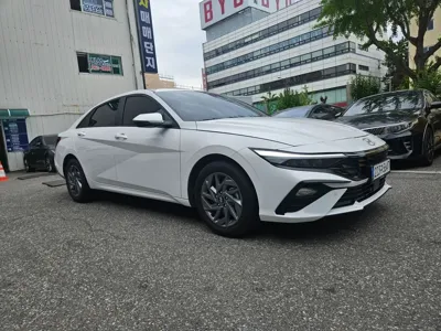 Hyundai Avante 2024, 23411 км, за 11571.21 USD