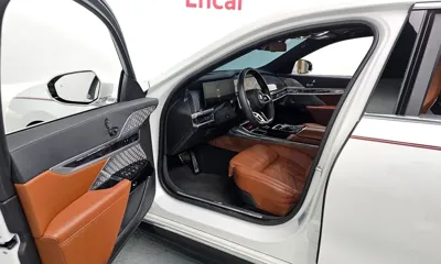 BMW i7 2023, 56651 км, за 74504.4 USD - фото 10