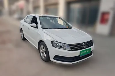 Volkswagen Lavida 2015, 78300 км, за 4846 USD