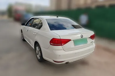 Volkswagen Lavida 2015, 78300 км, за 4846 USD