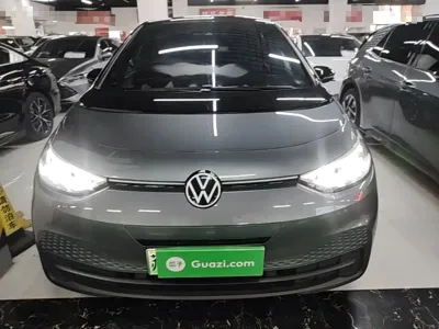 Volkswagen ID.3 2024, 48700 км, за 11432.97 USD