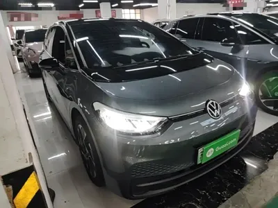 Volkswagen ID.3 2024, 48700 км, за 11432.97 USD