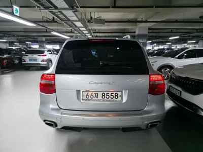 Porsche Cayenne 2009, 146000 км, за 10401.09 USD - фото 5