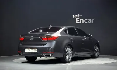 Kia K7 2016, 90186 км, за 65000.3 USD