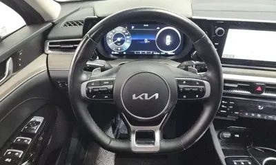 Kia K5 2023, 43843 км, за 16723.97 USD - фото 13