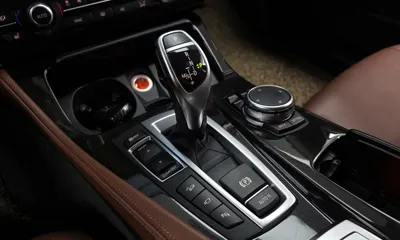 BMW 5-Series 2015, 121825 км, за 7735.81 USD - фото 9