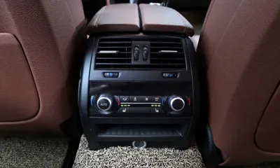 BMW 5-Series 2015, 121825 км, за 7735.81 USD - фото 19