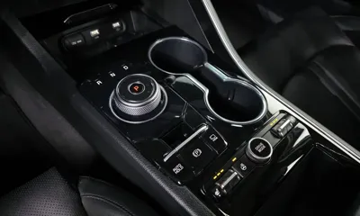 Kia K5 2023, 90031 км, за 10066.22 USD - фото 9
